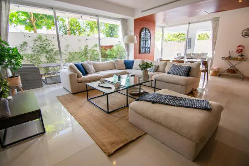 380sq mts, 2 stories Apt, Private Pool, CapCana