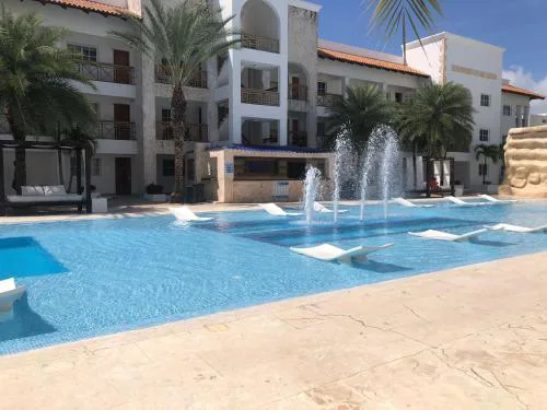 Apto estudio en Punta Cana, vista a la pisicina