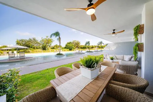 Aqua Luxe Opulence Vista Piscina & Golf · by Sun5