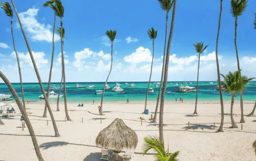 Beach front apartment with private beach