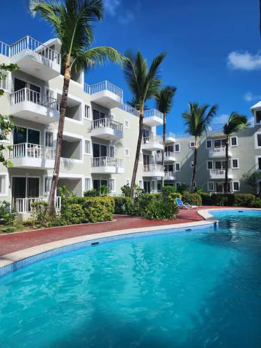 Blue Pool Sol Caribe