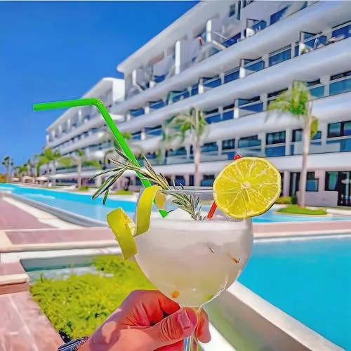 Cana Rock Star, Vista al campo de golf y Piscina C-303, B-400, B-506 o B-502