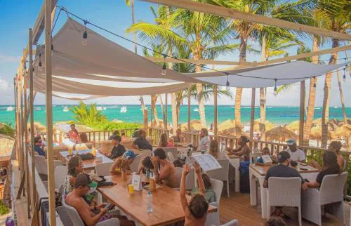 CARIBBEAN SUITES plaza DUCASSI paya LOS CORALES