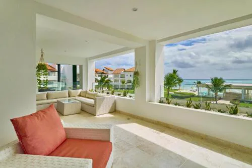 Chic 1 Bedroom Retreat In Cap Cana W Private Beach