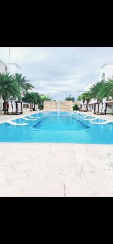 Coqueto apto en Punta Cana frente a la piscina Cap Cana