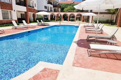 Coral Village Oasis Tropical Deluxe Condo-Walk to the Beach and Popular Attractions!!