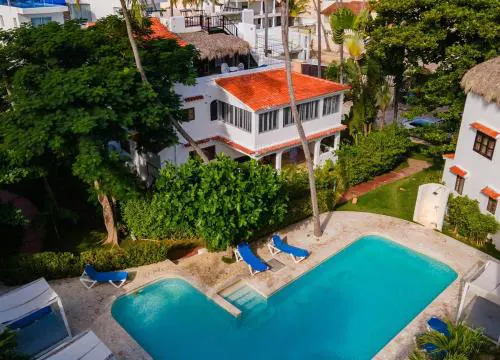 Exclusive Beach Access Family Size Home