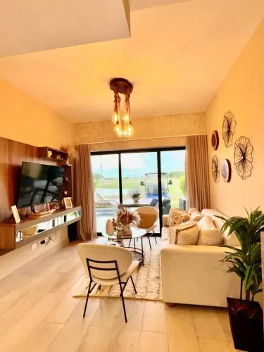 Golf and jacuzzi apartment, minimum 2 nights