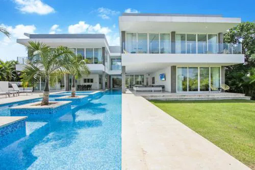 Modern Brand New Villa with Pool, Jacuzzi, Chef at Cocotal Golf & Country Club
