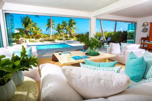 Oceanview Luxury Villa Crystal - With Beach Club Access