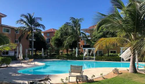 Peaceful 2 Bed Apartment - Pool & Private Beach Access