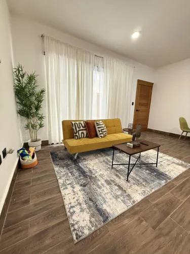 Stylish New Apartment with Pool and Beach Access