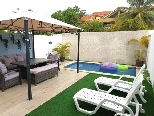 Townhouse with Private Pool and nearby beaches