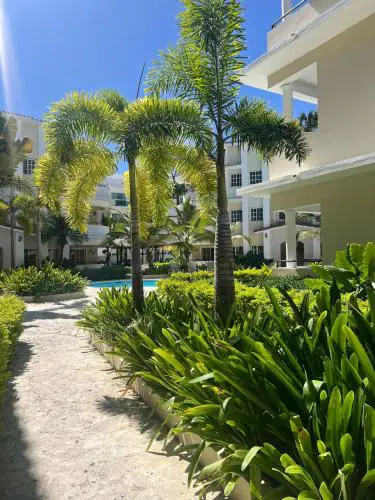 Tu refugio en Los Corales Punta Cana, wifi rápido y piscina