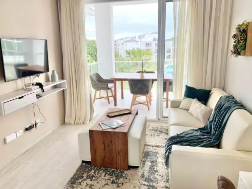 Unique 1BDR Retreat with pool at Hard Rock Golf C.