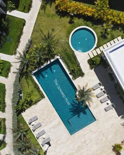 Villa Padierna, Elegant Beach House Getaway in White Sands