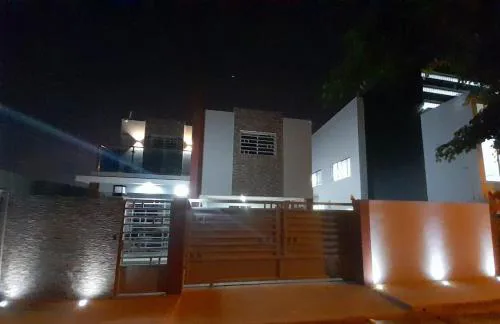Naime 3 Bristol villa