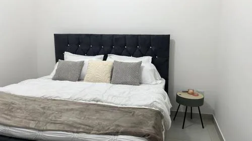 Luxury first floor Apartment Pool kingside suite