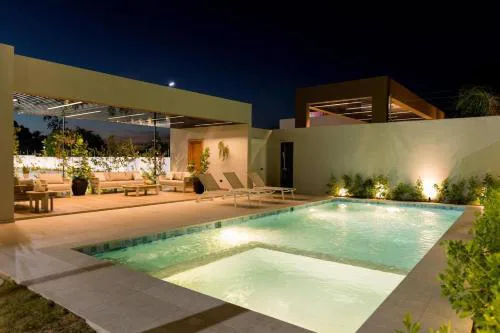 Mountain and pool modern apartment