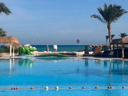 4 Bedroom Seaside Hurghada Escape