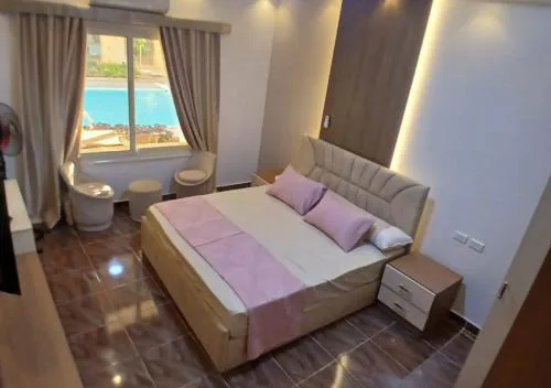 Al Hambra Resort - Big terrace with Pool view