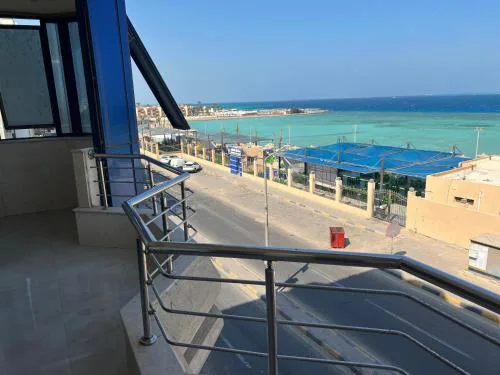 Apartment with sea view