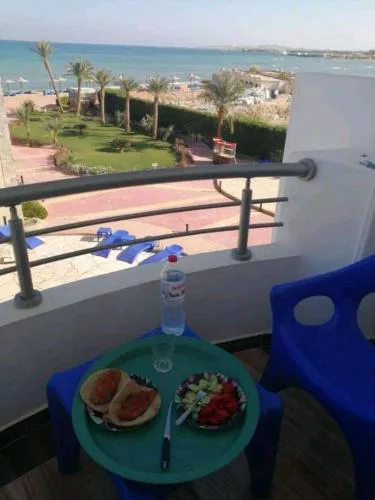 Chalet front the beach