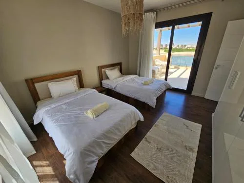 Cyan 3 BR Private Pool - Twin house