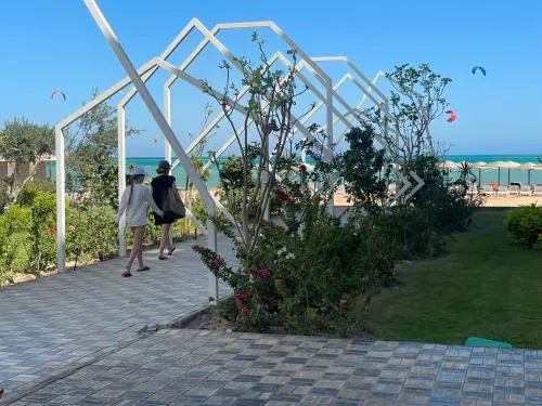 Fanadir bay resort