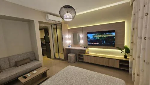 G Cribs Stylish Studio