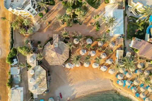 Geisum beach hotel