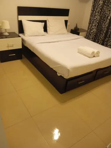 lovely 2 bedrooms Groundfloor