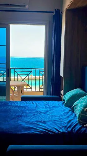 Luxurious and Cozy Seafront Studio Near Gouna