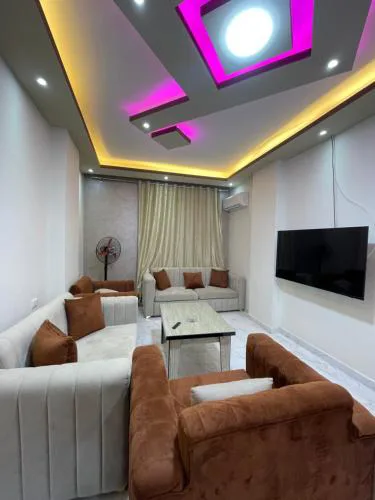 Luxury 3BR Apartment Near Beach & Marina Sheraton Street