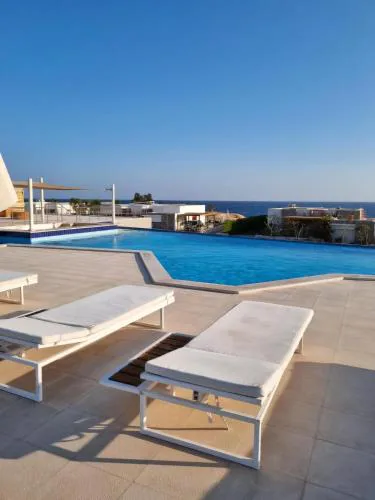 Luxury Stays in Wadi Jebal Soma Bay