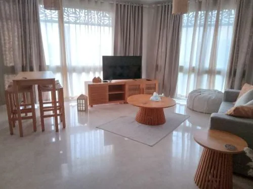 M8 free access to the BEACH and POOL