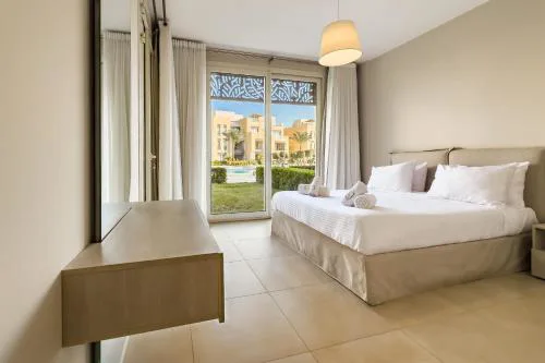 Modish & Modern 1BDR Poolfront Mangroovy Free Pool & Beach