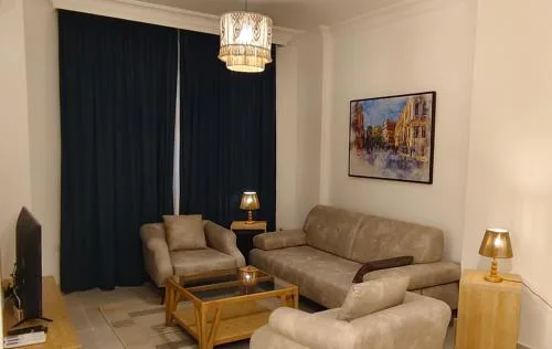 Moon Hills Palace