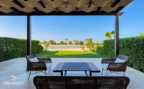 Ollystays 4BR Townhouse Shared Pool El Gouna