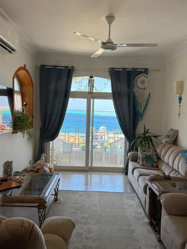 One bedroom apartment with stunning sea view