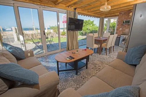 One Bedroom Chalet managed by Lilly Homes
