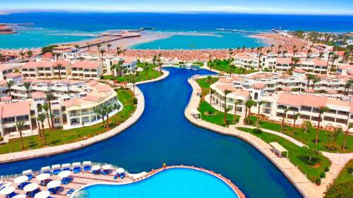Pickalbatros Dana Beach Resort - Aqua Park
