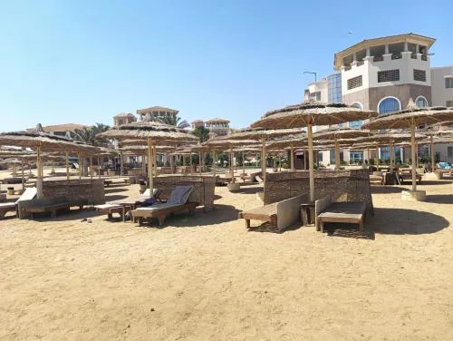 Royal Beach Resort