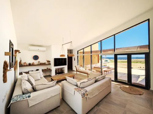 Seafront 3BR Soma Bay Villa With Exquisite Views