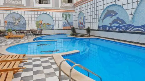 Studio pool view next to the Marina,Sheraton Plaza 320