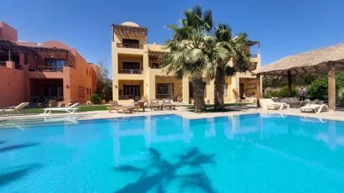 Stunning poolhouse duplex - 3 beds - South Marina