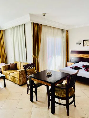 Stylish & Cozy 50 m2 Studio Chalet in the Sunset Pearl Apartments