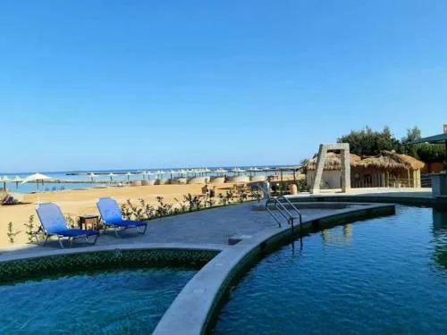 Turtles beach resort hourghada studio view sea view pool private beach jacuzzi security air-conditioned Cafe restaurant on the beach and a large sunny balcony