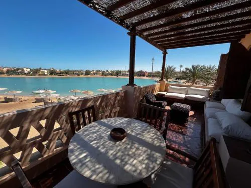 Unique lagoon front and central 2beds apt - El Gouna