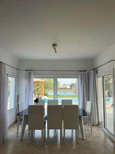 white villa 4 bedroom elgouna heated pool